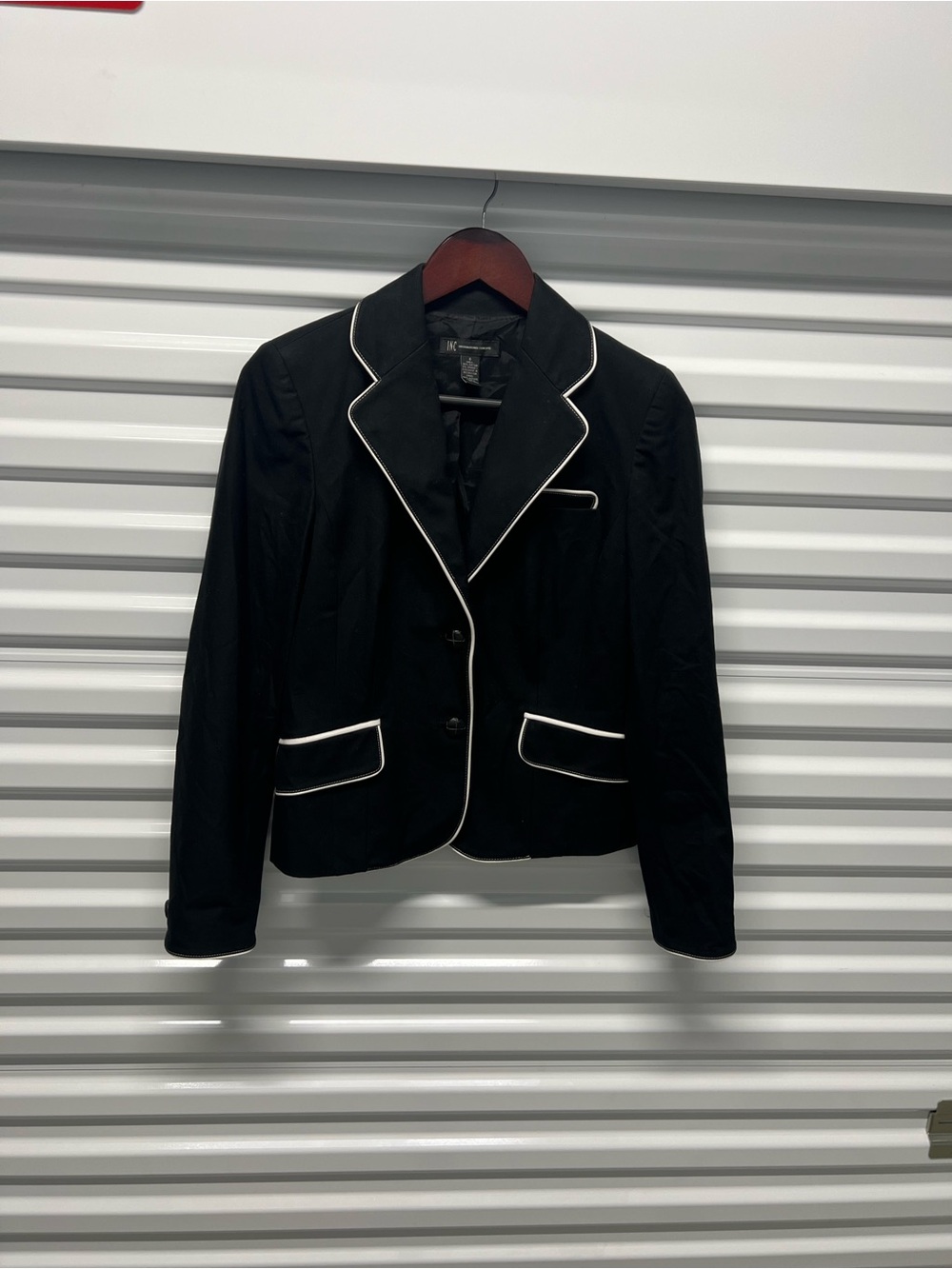INC International Concepts Piped Black Blazer Size 6